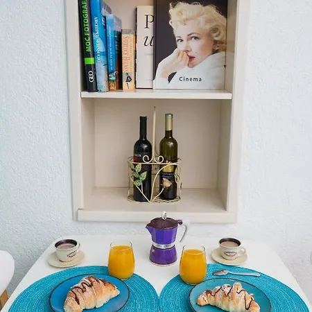 Blue Boat Апартаменты *